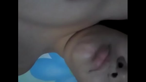 Wendy Jugando Con Sus Lindos Pechos thumbnail