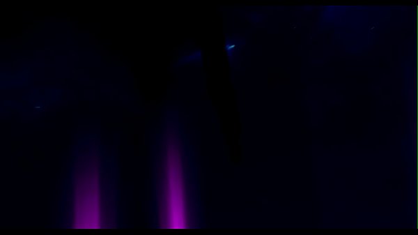 Nonton Tiny Hole Receives Crushed Up thumbnail