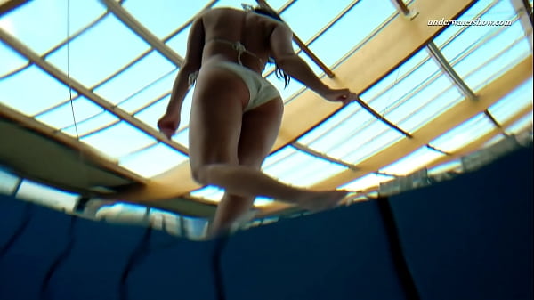 Nonton Clothes Coming Off Underwater In Swimming Pool Of Alla thumbnail