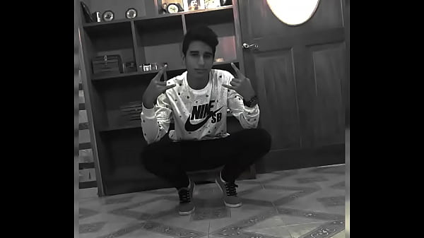 Nonton Darwin Romero (nudes) thumbnail