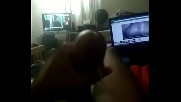 Novinho Tes&atilde;o Gozando Gostoso thumbnail