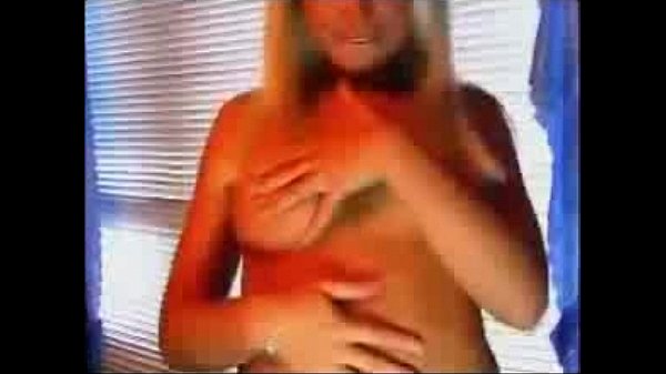 Perfect Body Amateur Twat Fucking On Computer Chair