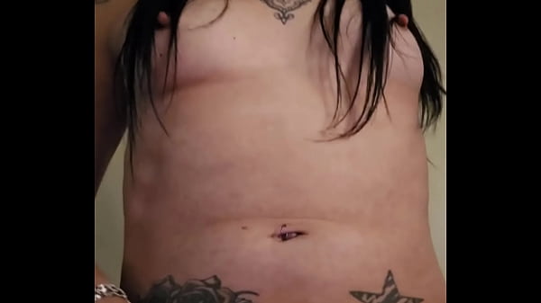 Nonton Emy Angel Aime Se Toucher La Petite Chatte thumbnail