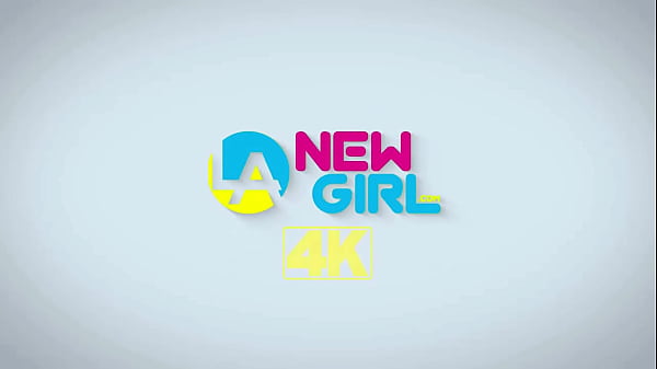 Nonton Adorably Stylish Asian Star Got Seduced By The Producer thumbnail