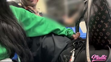 ELA N&Atilde;O AGUENTO VER O VOLUME MARCANDO E ME MAMOU DENTRO DO METRO DE SAO PAULO 