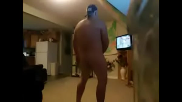 nude guy dance 