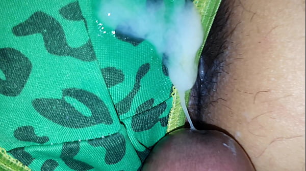 Haciendo en amor con la mujer de mi hermano en un descuido de el 