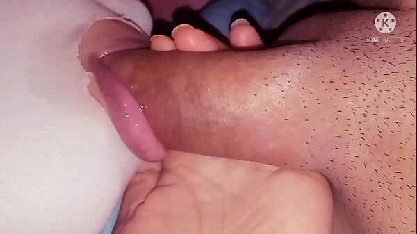 Femme Arabe Sucer Et Avale Tout thumbnail