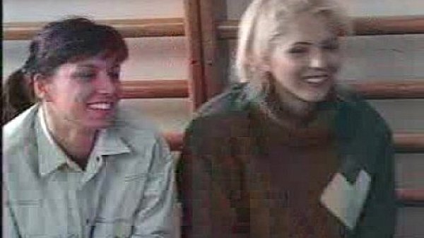 Nonton What Are The Girls Names??? thumbnail