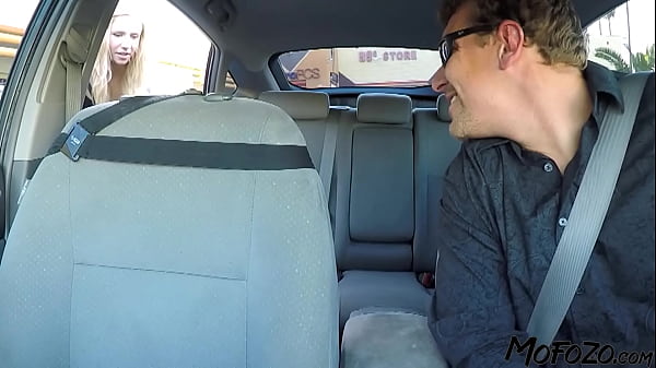 Nonton Mofozo.com - 19 Year Old Amateur Is Fucking With Her Boober Driver thumbnail