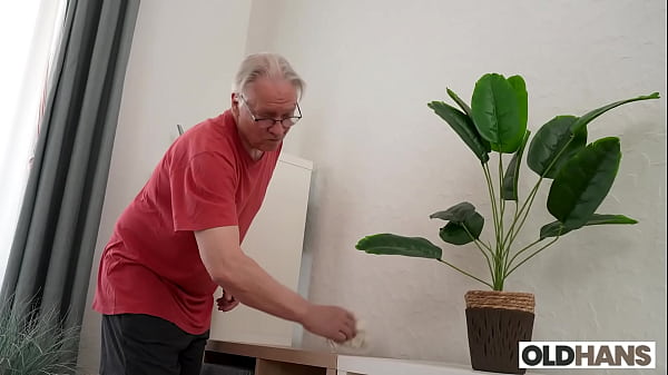 Nonton Sure, Your Daughter Can Stay Here For Two Days! Breiny Zoe At Oldhans thumbnail