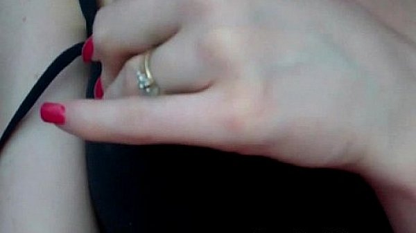 Nonton This Girl Got So Horny In The Car thumbnail