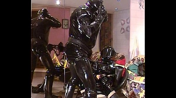 Roxina2003kinkyshinyrubberguys150303xxxl.mpg thumbnail