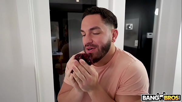 Play MP4 - The Pantie Bandit