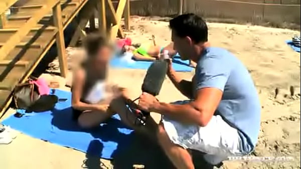 Nonton Kristall Lets A Guy Rub Her Body With Oil thumbnail