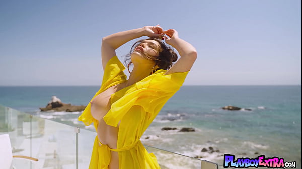 Glamorous Huge Titted Naked Cougar Posing At Her Balcony thumbnail