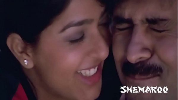 Nonton Attharintiki Daaredhi Hero Pawan Kalyan Kushi Movie Songs - Cheliya Cheliya Song - Bhoomika Chawla thumbnail