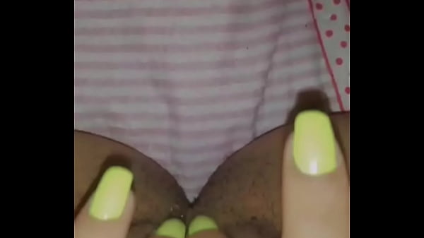 Vecina Caliente Masturbandose thumbnail