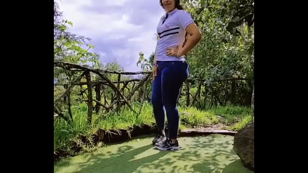 Delicia bunduda de cal&ccedil_a jeans