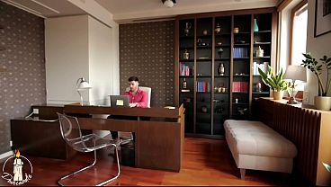 Nonton Italian Slut Fucked In Job Interview With Deep Creampie thumbnail