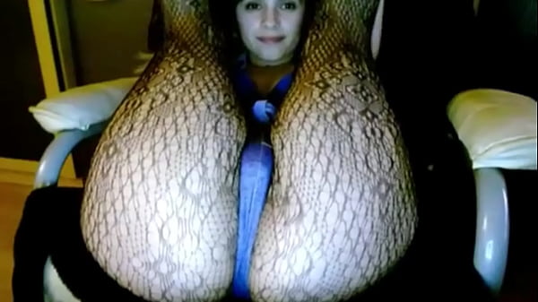 babe sexydea masturbating on live webcam