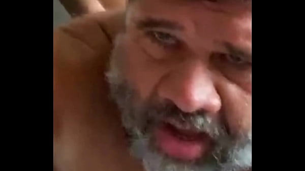 Cavalgando No Urso Ativo thumbnail