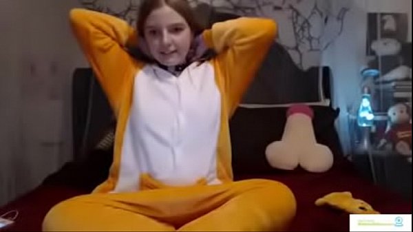 Nonton Bating Amazing Blonde On Myhornywebcam.com Super Hot! thumbnail