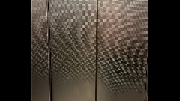 Nonton Bonjour Voisin, Vous Allez Aussi &agrave; La Plage Faire De La Gym? thumbnail