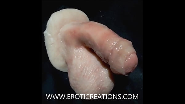 Silicone toy tests ftm penis prosthetics and packers