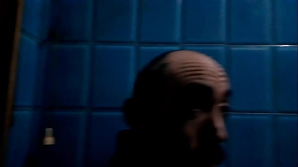 Melvin C Mea Sentado. Gay Espa&ntilde;ol thumbnail