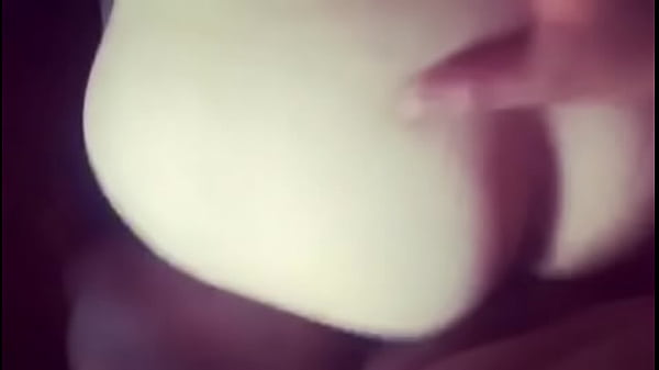 Me rebotan sus nalgas sabroso