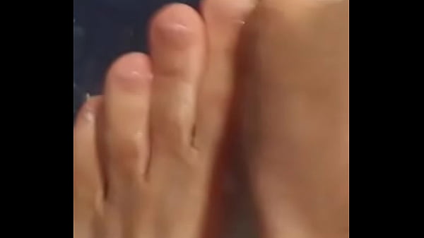 Feet Fetish Wet thumbnail
