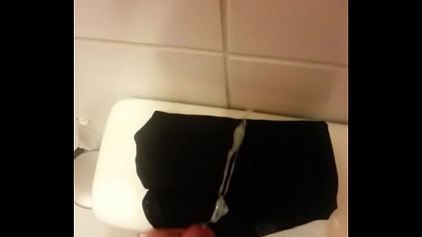 Gozadinha na meia preta 