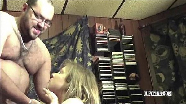 Nonton Blonde Coed Veronica Snow Sucks Dick thumbnail