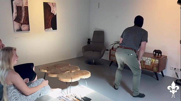 Nonton The Private Dancer - Video thumbnail