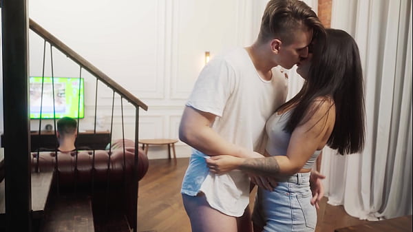 Nonton Fucking His Wife Behind His Back! thumbnail