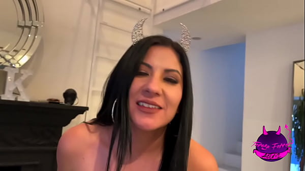 Baile Cachondo. Mom Folla Su Culo Y Se Viene A Chorros. thumbnail