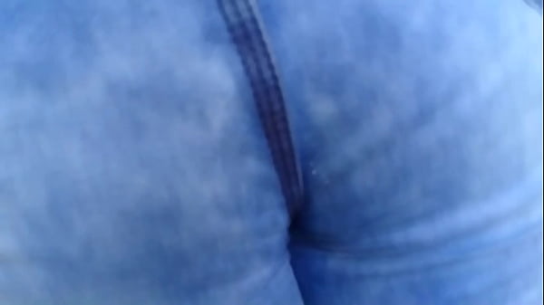 Chaparrita En Jeans thumbnail