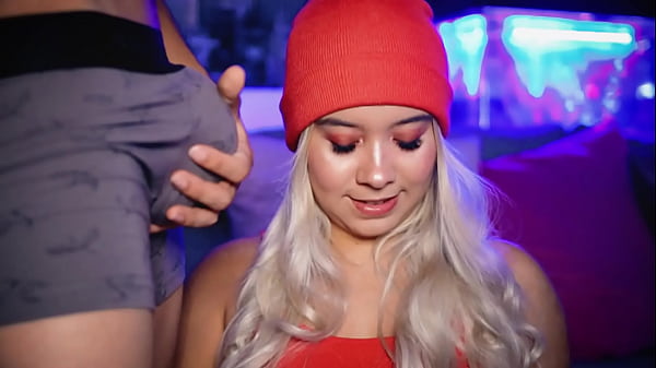 Nonton Colombian Webcamer Seduces Her Partner's Cock To The Delight Of Her Fans Who Want To See Her Sucking Cock thumbnail