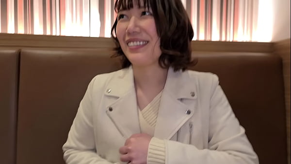 旦那よりキモチイ他人棒にメロメロ人妻　従順ご奉仕おせっせ！　ホストとのsexの沼堕ちメスイキ不貞妻 thumbnail