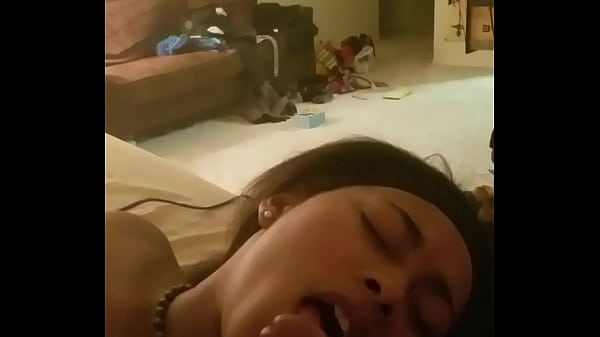 Nonton Interacial Ebony Cum Slut Gets An Oral Creampie thumbnail