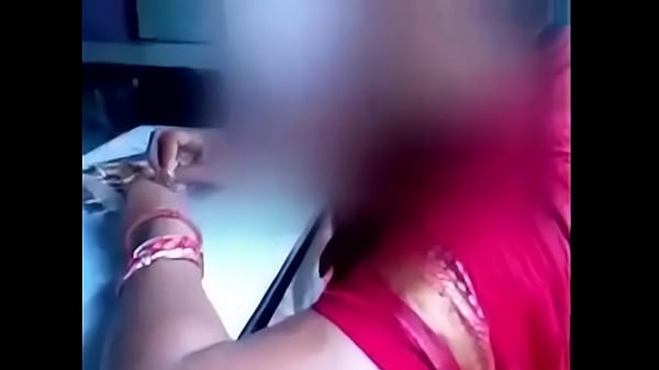 Nonton House Owner Fucked Her Servant thumbnail