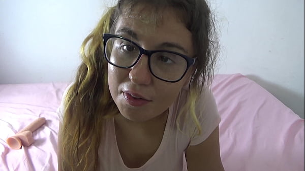 Nonton Daddys Dumb Little Cock Worshipping Slut thumbnail