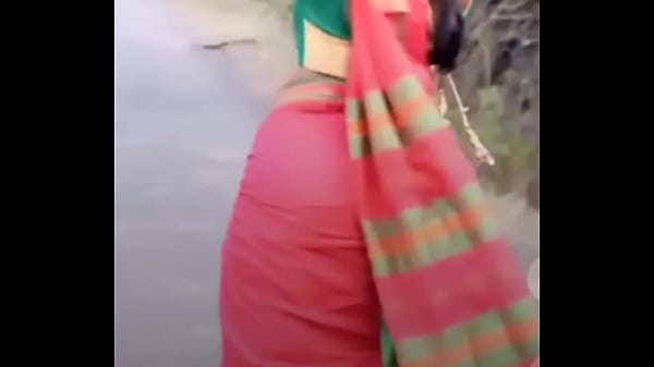 Navel Show And Shake thumbnail