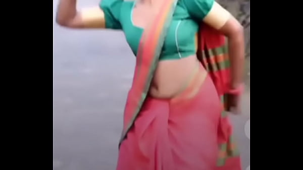 Nonton Navel Show And Shake thumbnail