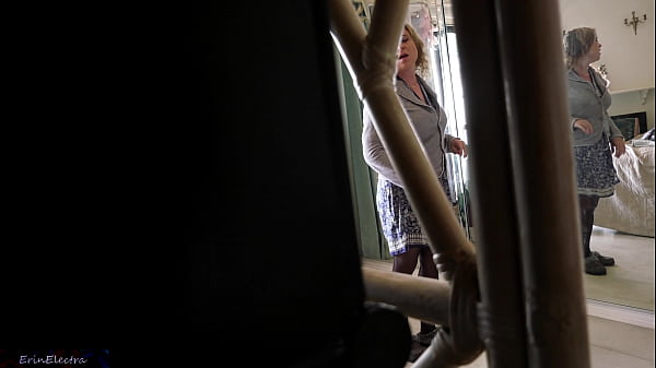 Peeping Stepson Caught Watching Gets A Chance To Fuck Stepmom thumbnail