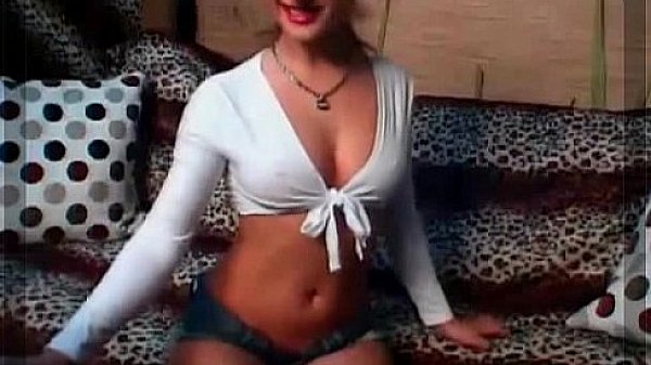 Blonde Bitch Like 2 At Same Time301130 thumbnail