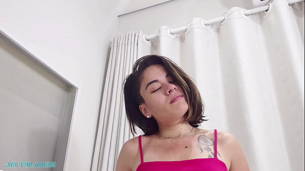 Nonton Novinha Gemendo Gostoso. Vai Me Fode Neg&atilde;o thumbnail