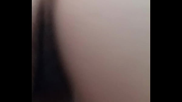 Gemendo E Gozando No Pau thumbnail