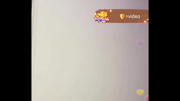 Puta de cher mostrando la tanga parte 3